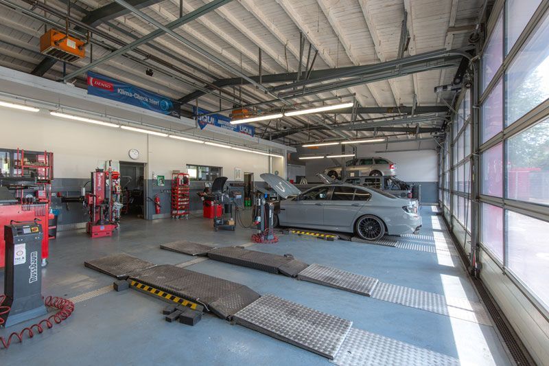 KFZ Reparatur und Service