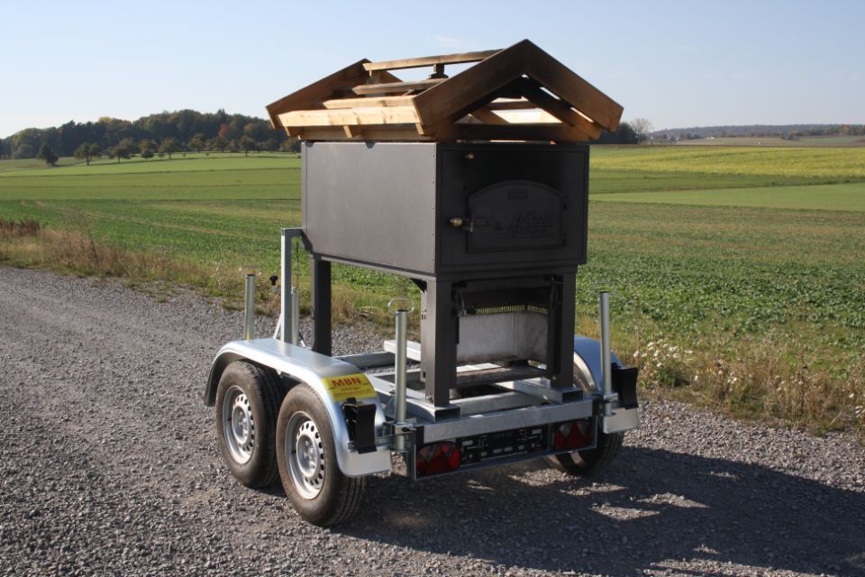 Anhänger mit Ofen der MBN Maschinenbau Neunkirchen GmbH