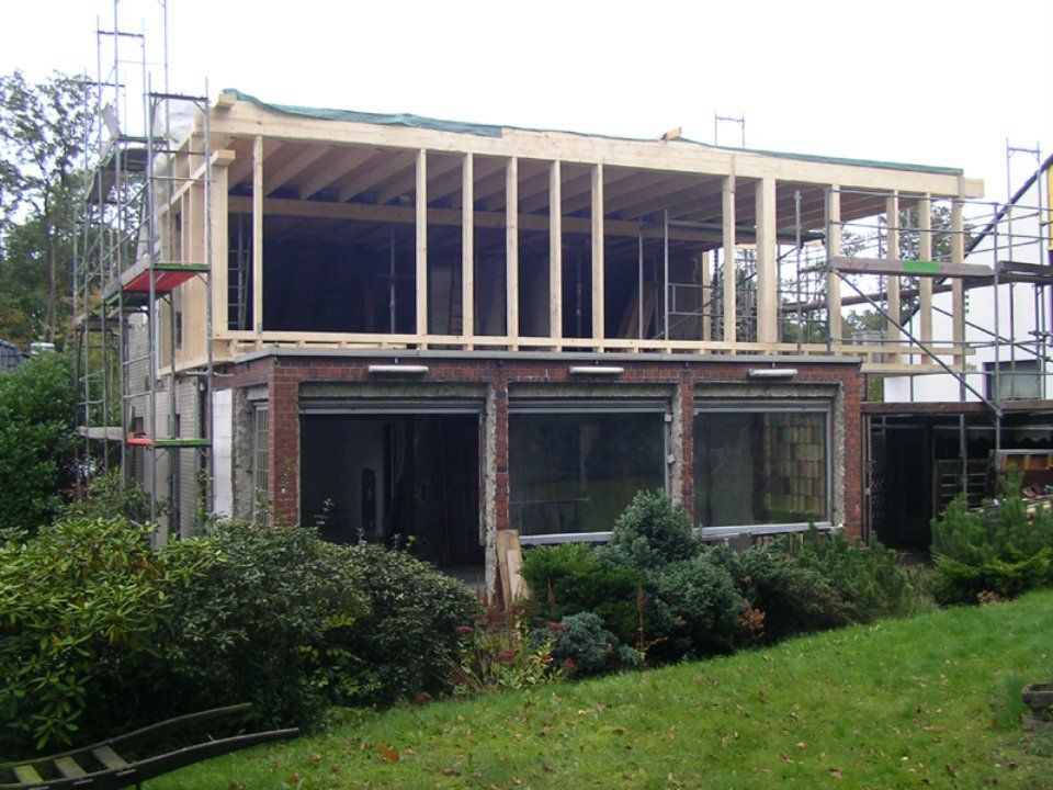 Aufstockung 1 aus Holz, gefertigt von Thüs Zimmermeister GmbH Zimmerei-Holzbau