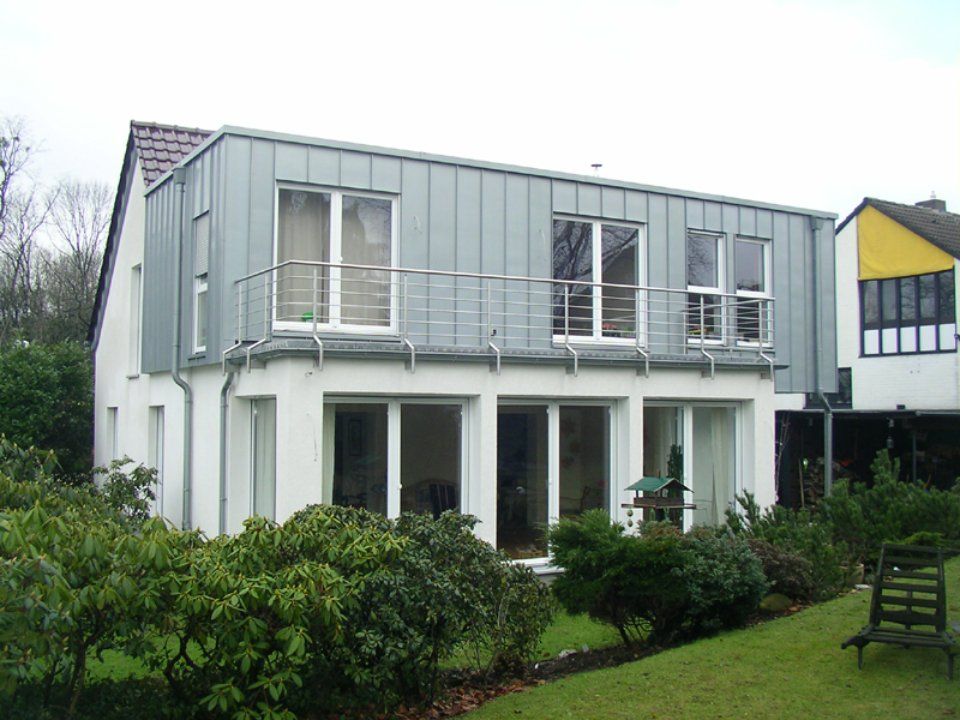 Fassade, gefertigt von Thüs Zimmermeister GmbH Zimmerei-Holzbau