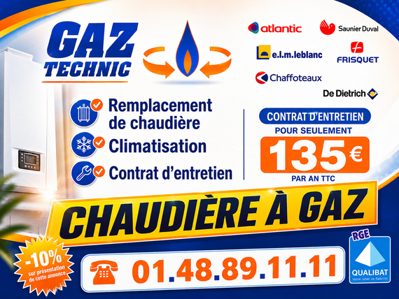 Deux techniciens installent un chauffe-eau blanc dans un sous-sol, à proximité d'outils et de tuyaux.