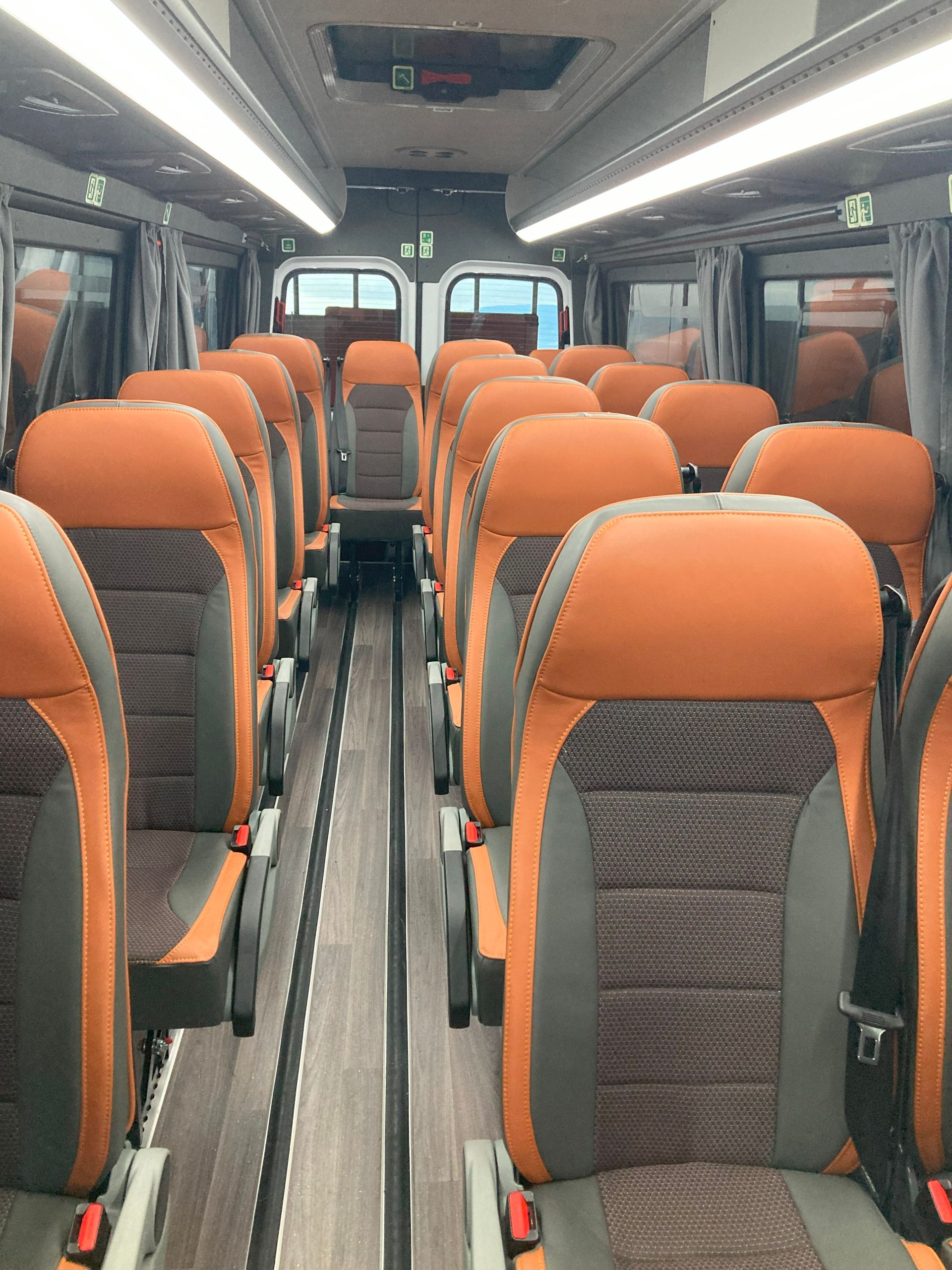 Mercedes Sprinter - Tagesausflüge - Schuler Reisen AG - Feusisberg 2