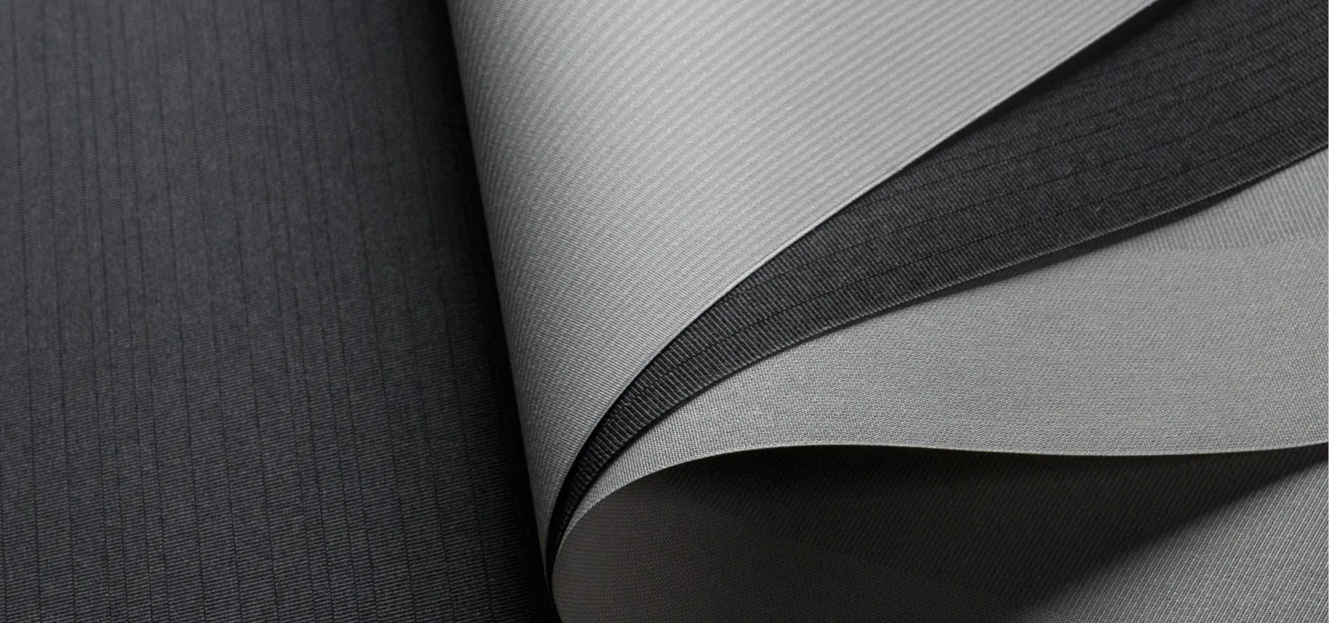 Tissu de store extérieur noir et gris