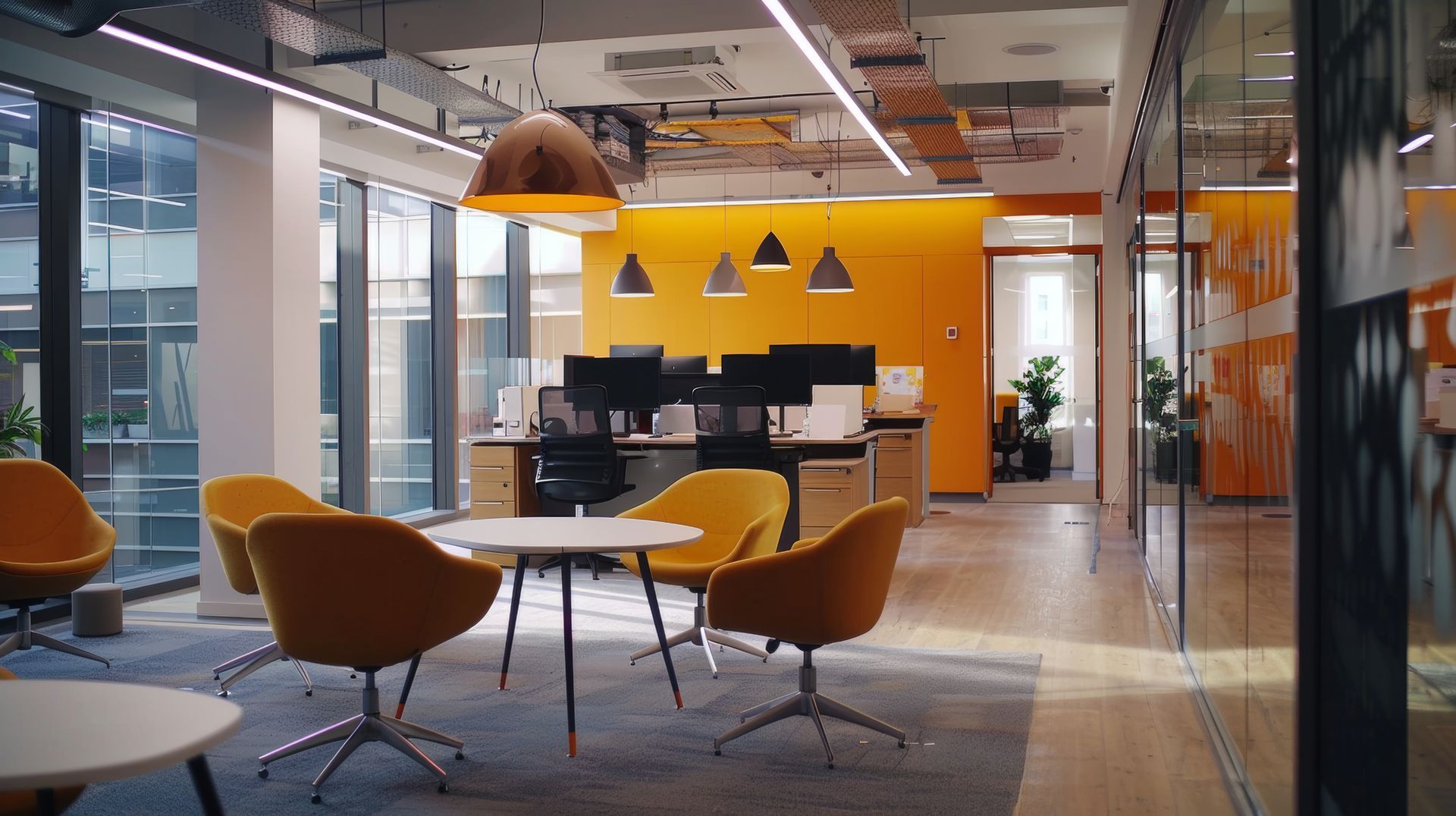 Bureau avec fond jaune
