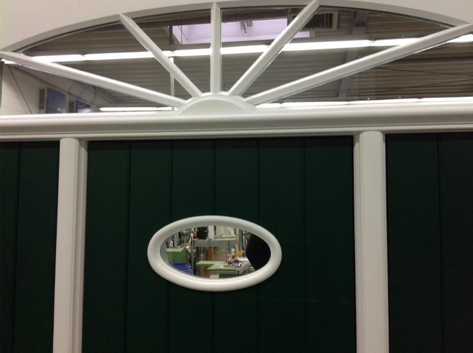 Krumbein GmbH, Haustür entsteht