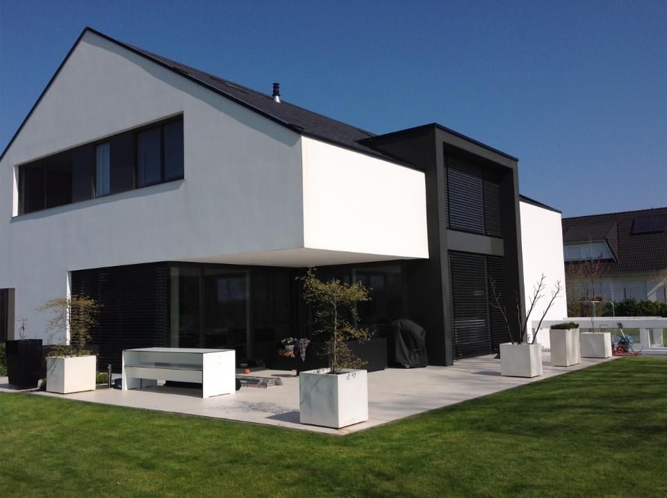 Krumbein GmbH, Terrasse und Fensterfront