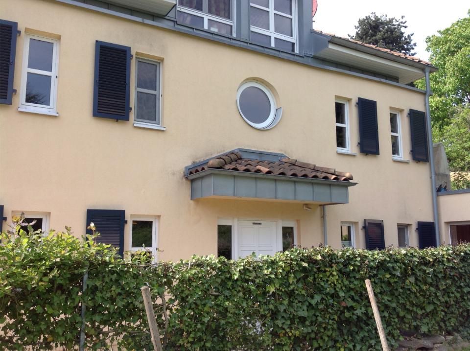 Krumbein GmbH, Fenster gelbes Haus