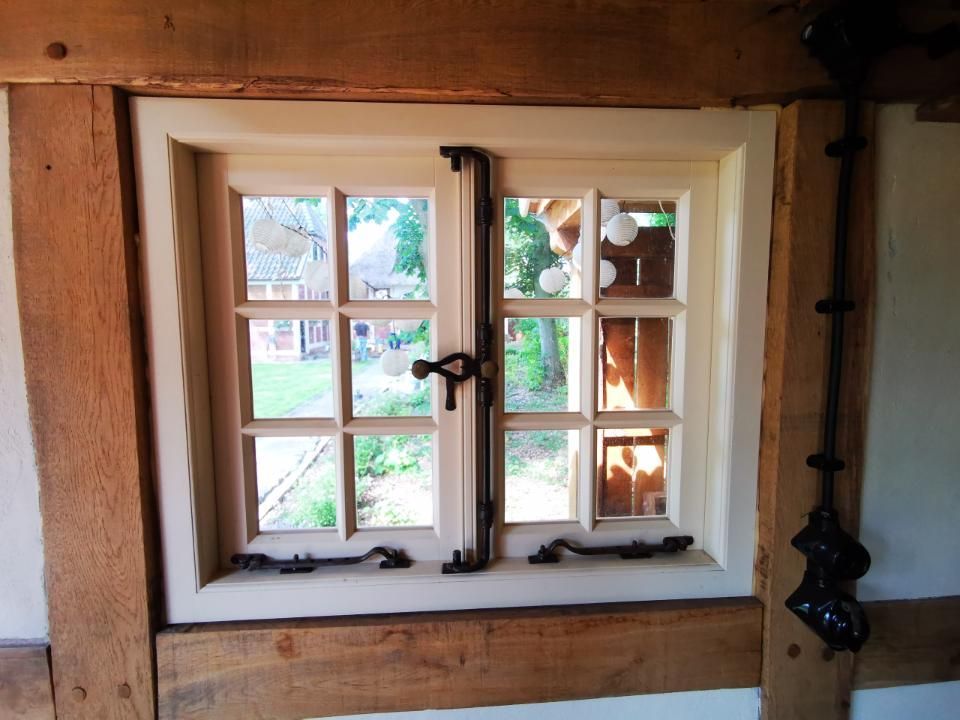 Krumbein GmbH, historisches Fenster