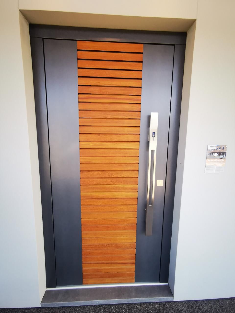 Krumbein GmbH, Haustür