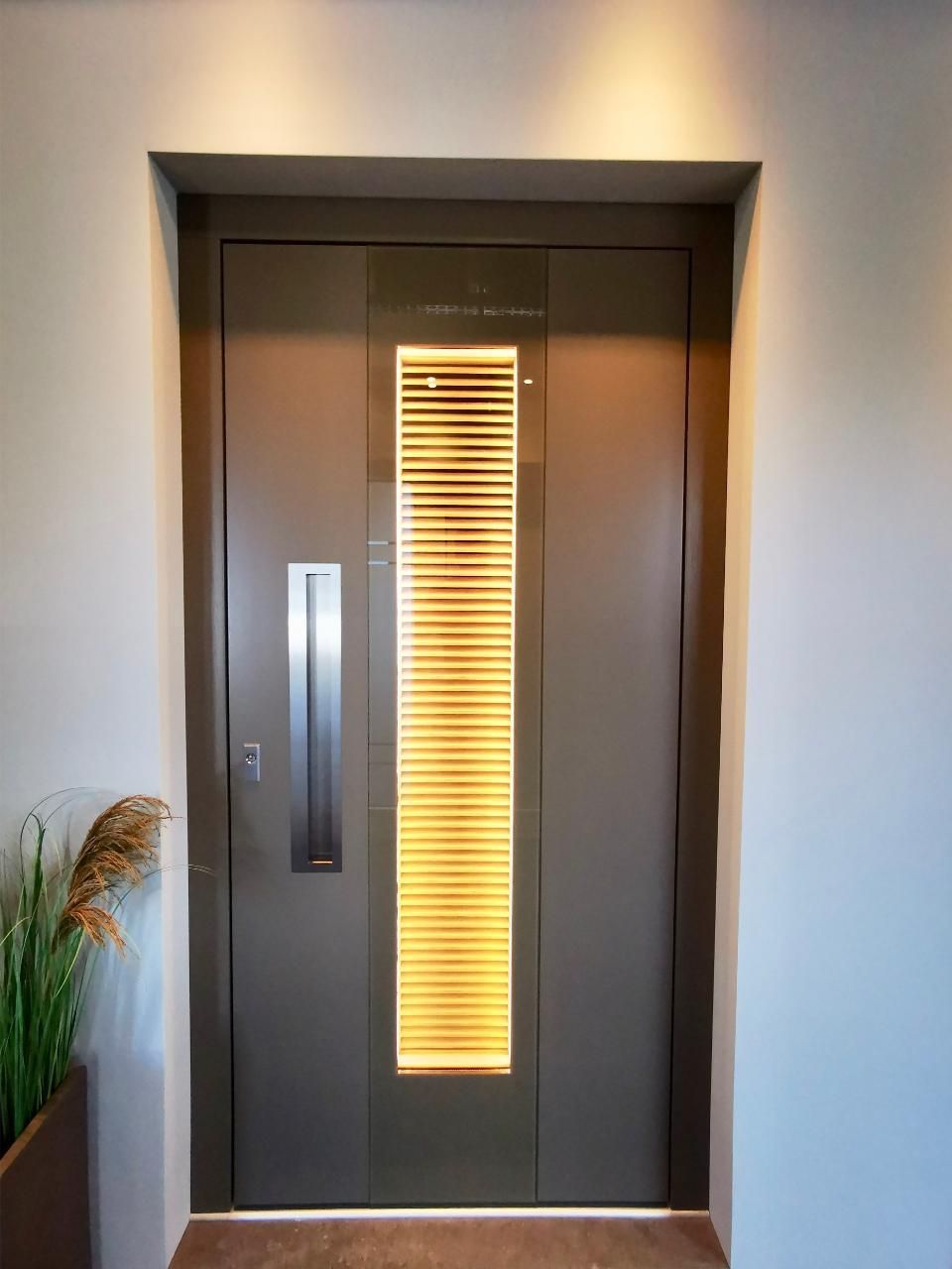 Krumbein GmbH, Haustür