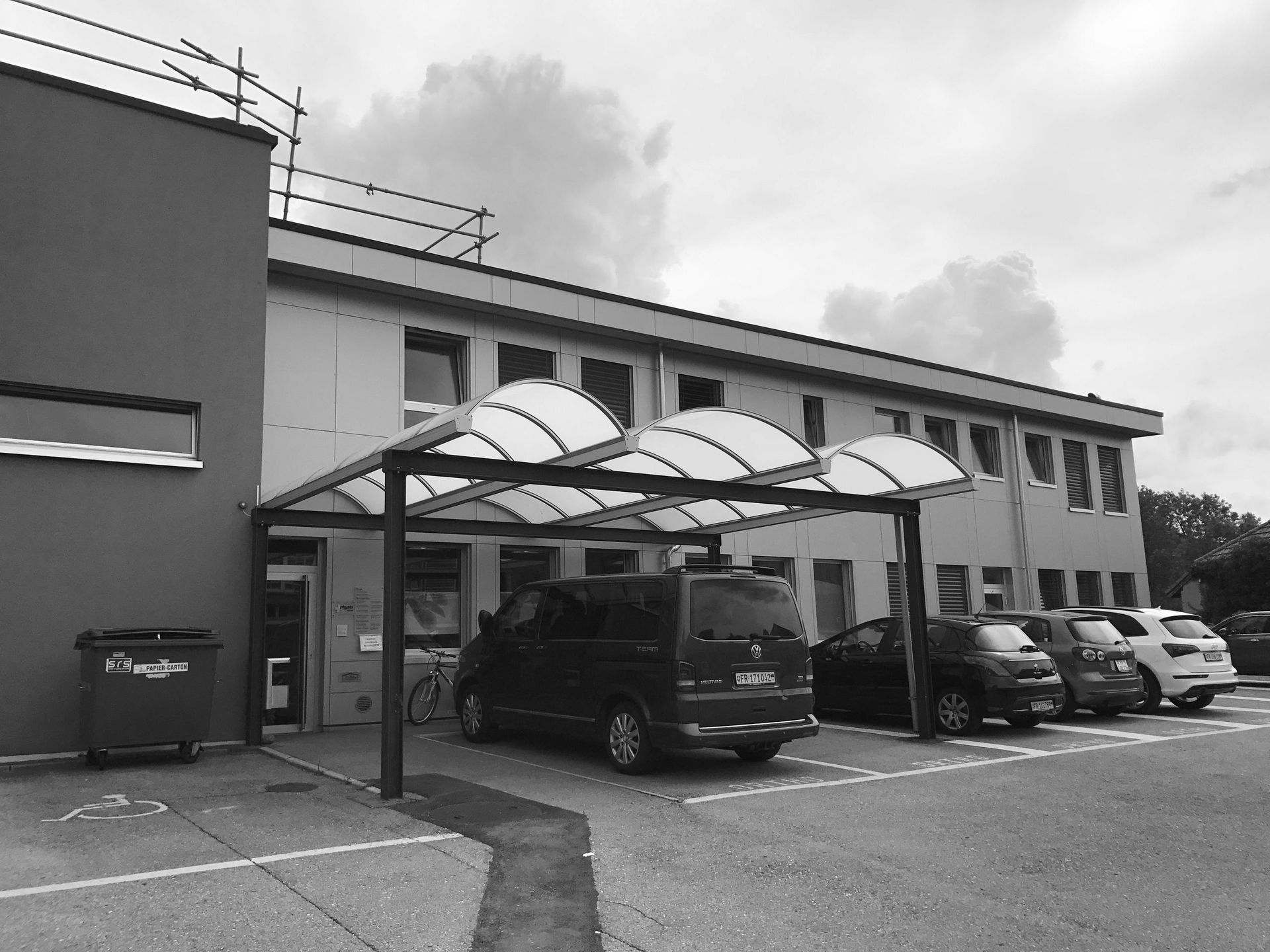 parking cabinet - Cabinet à Riaz - Dr Jan Huismans