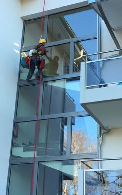 Floréal Nettoyages Sàrl - dépoussiérer