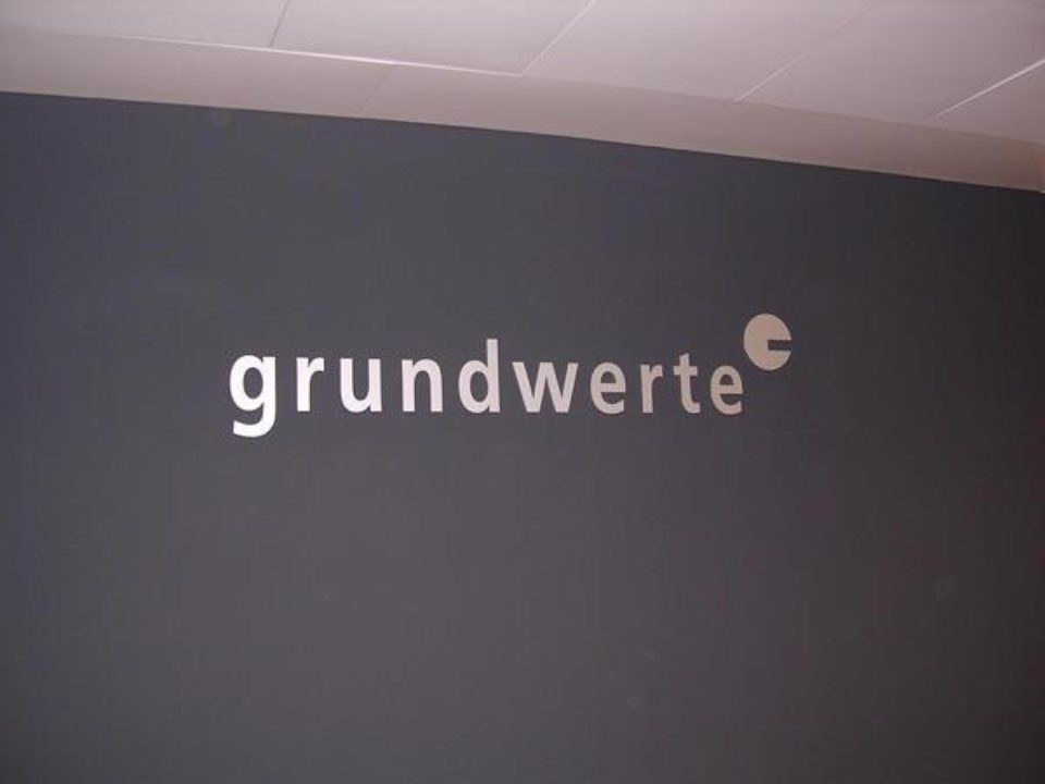 Buchstaben und Wappen Josef Jegel Inh. Bernd Reiß e.K.-Berlin