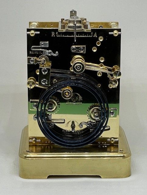 meccanismo interno di una pendola