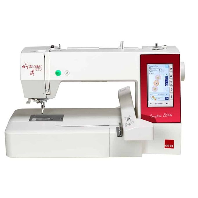 Máquina de coser Alfa Smart blanca sobre un fondo liso