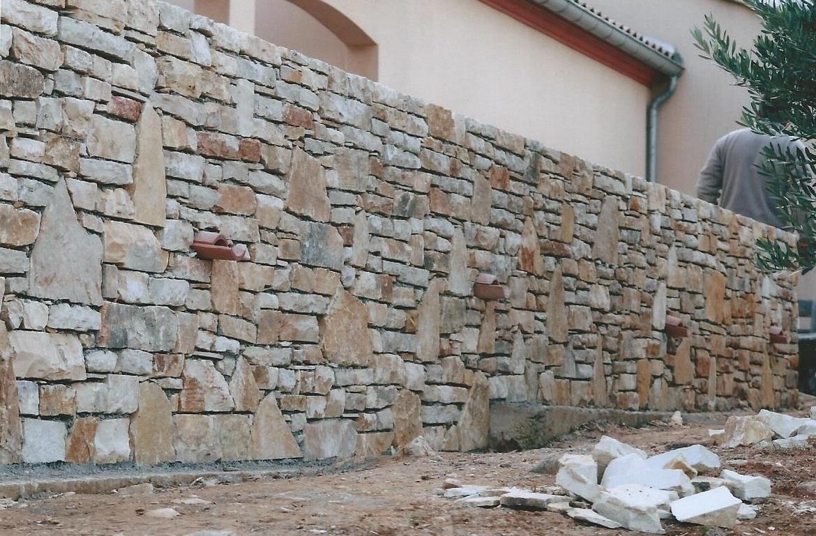Mur en pierre