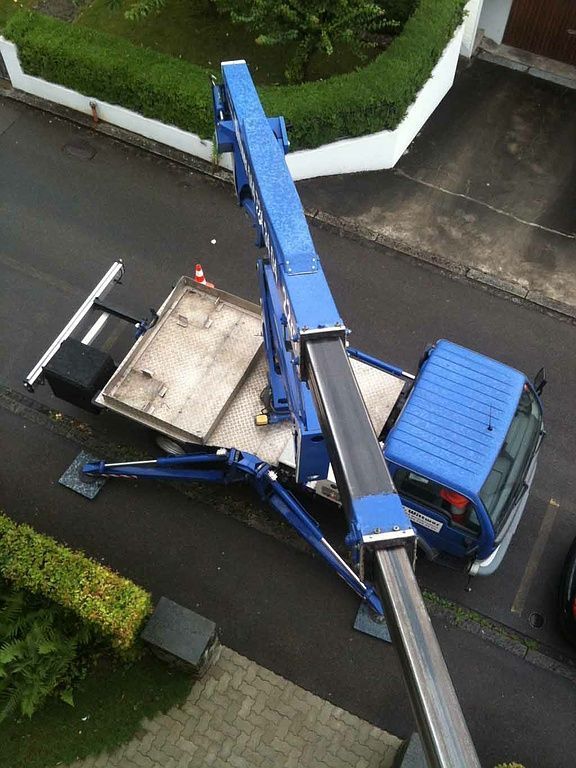 Arbeitsbühne 22 Meter im Einsatz