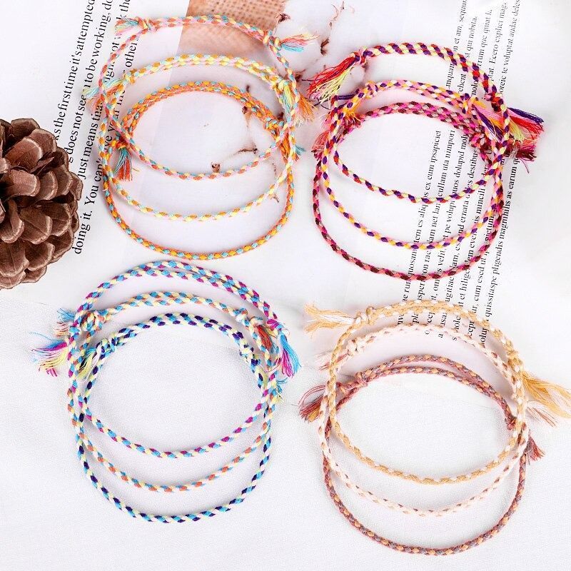 des bracelets