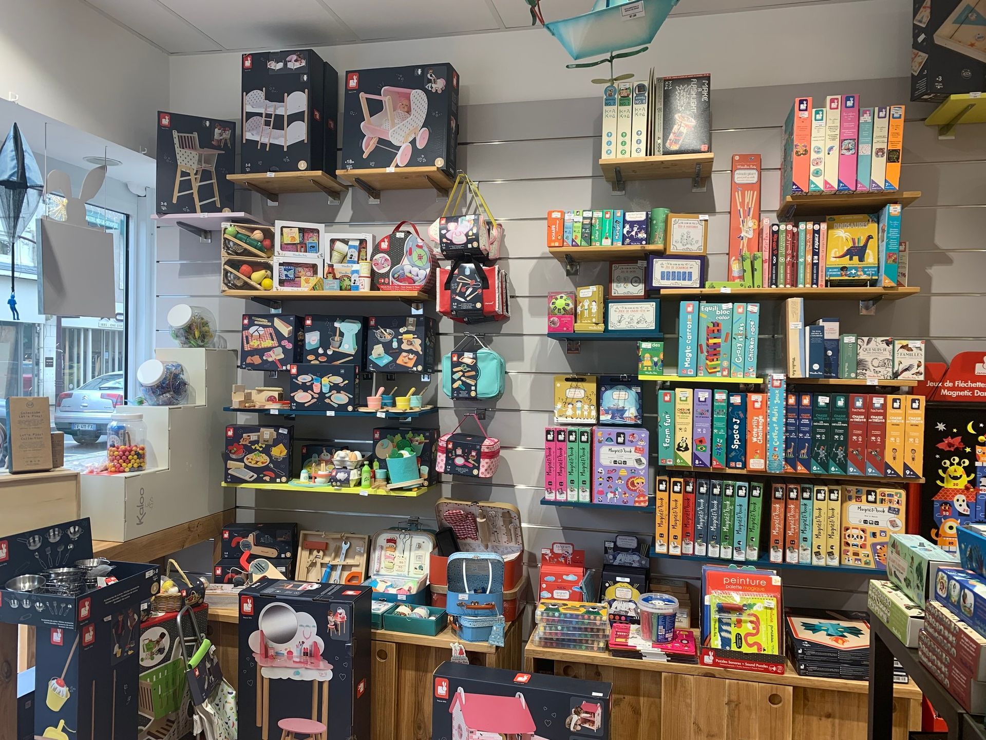 Des jouets dans un magasin