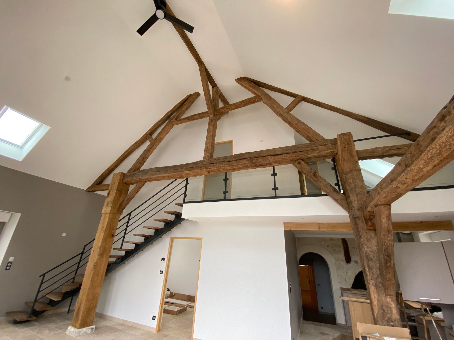 Rénovation intérieure avec poutre apparente