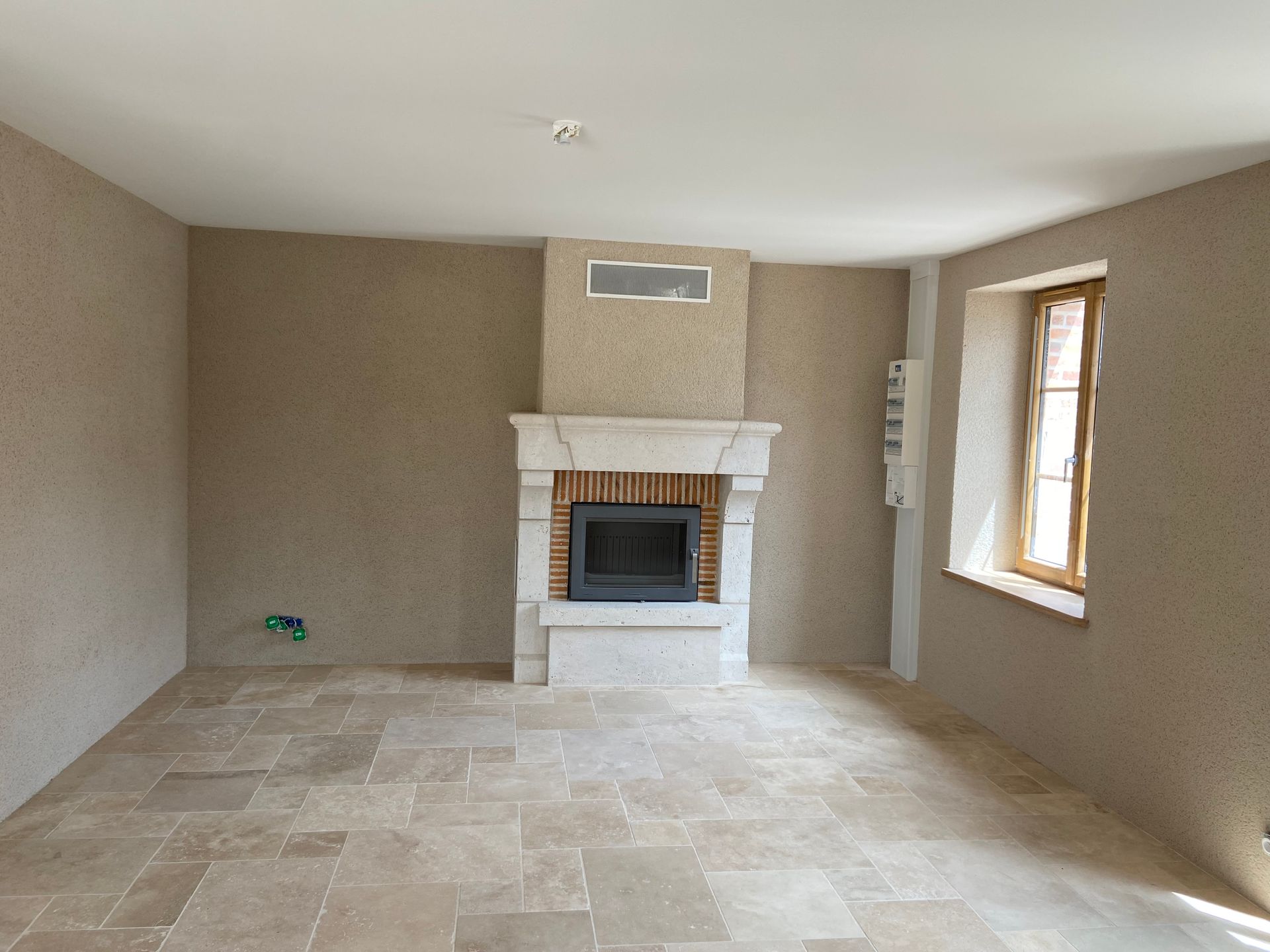 Rénovation d'une pièce en plâtre traditionnel