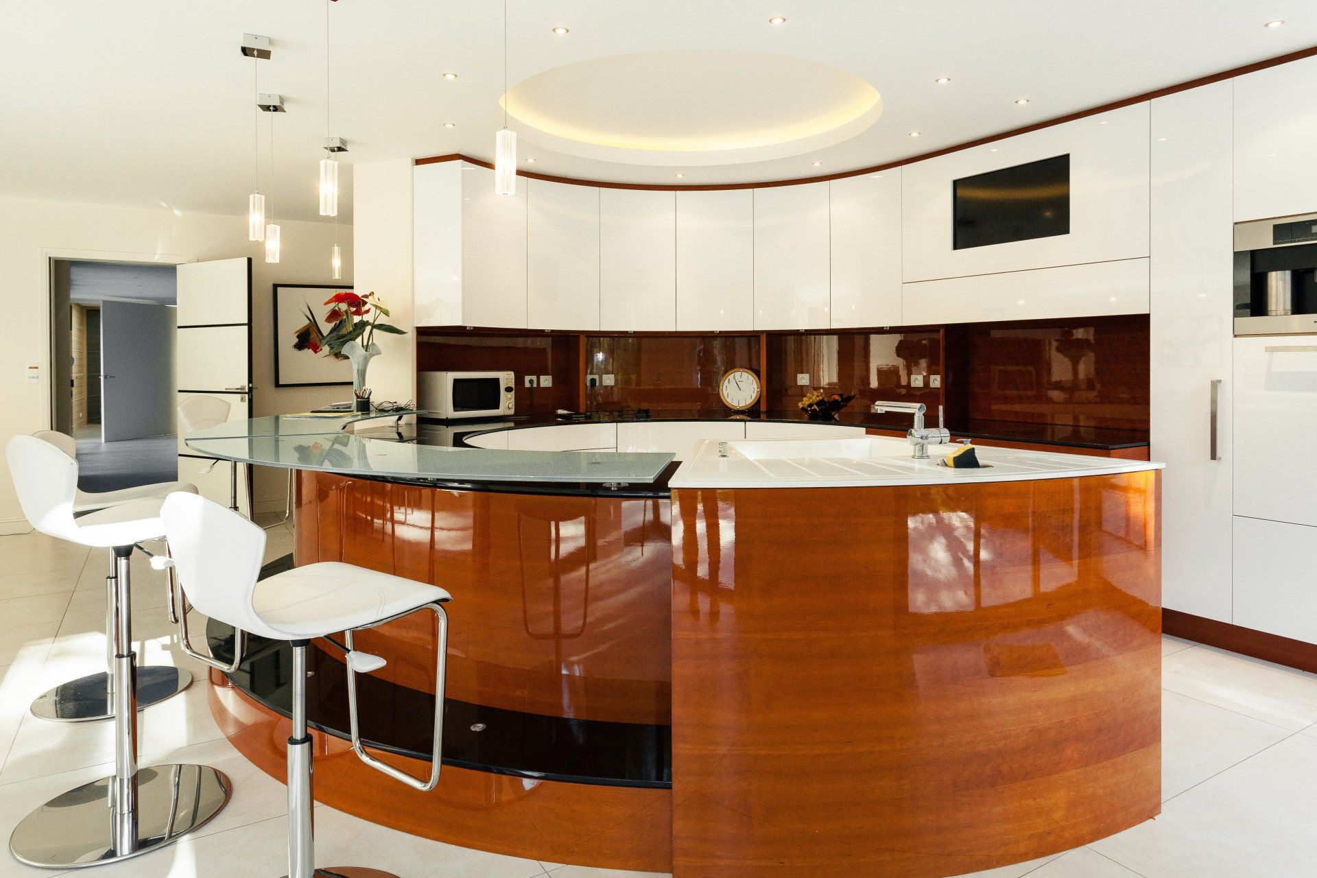 Cuisine moderne avec un îlot central