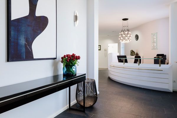 Dr. med. dent. Eva Reinhardt Empfangsbereich