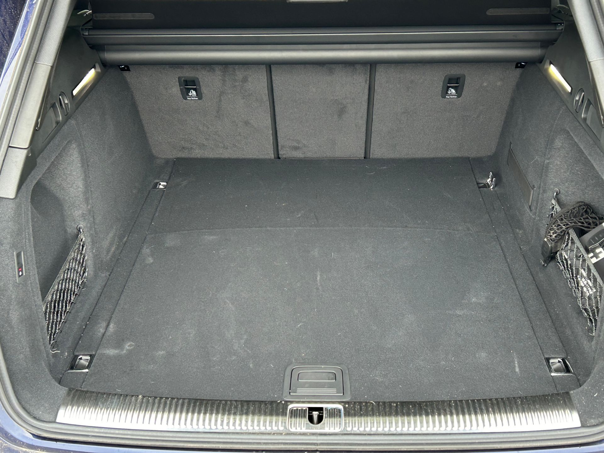 Véhicule avec un coffre spacieux