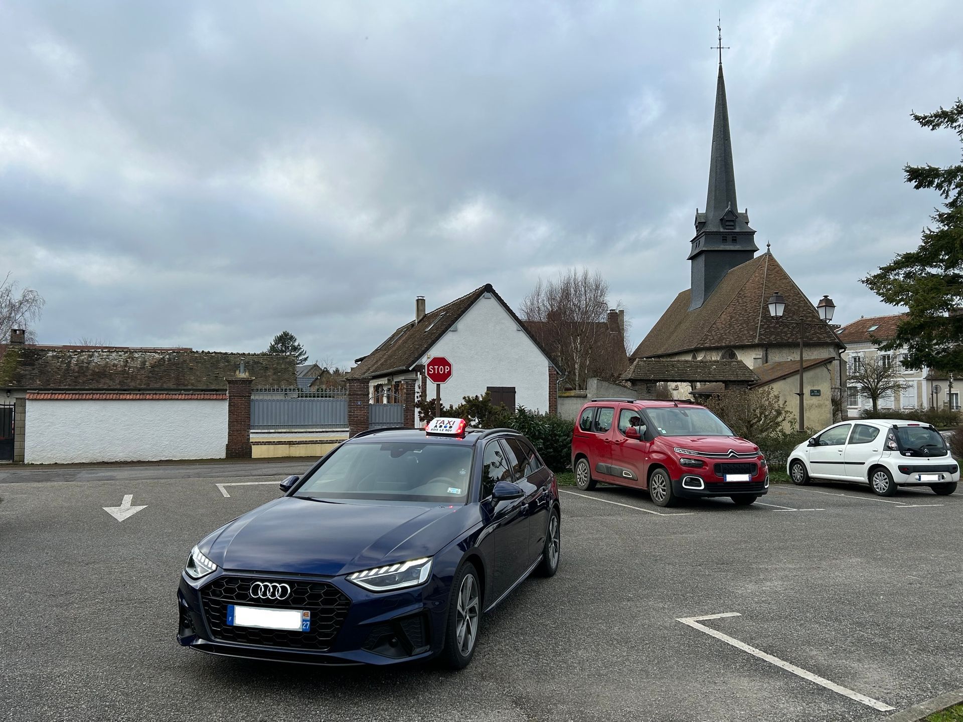 Place du village de Bois-le-Roi