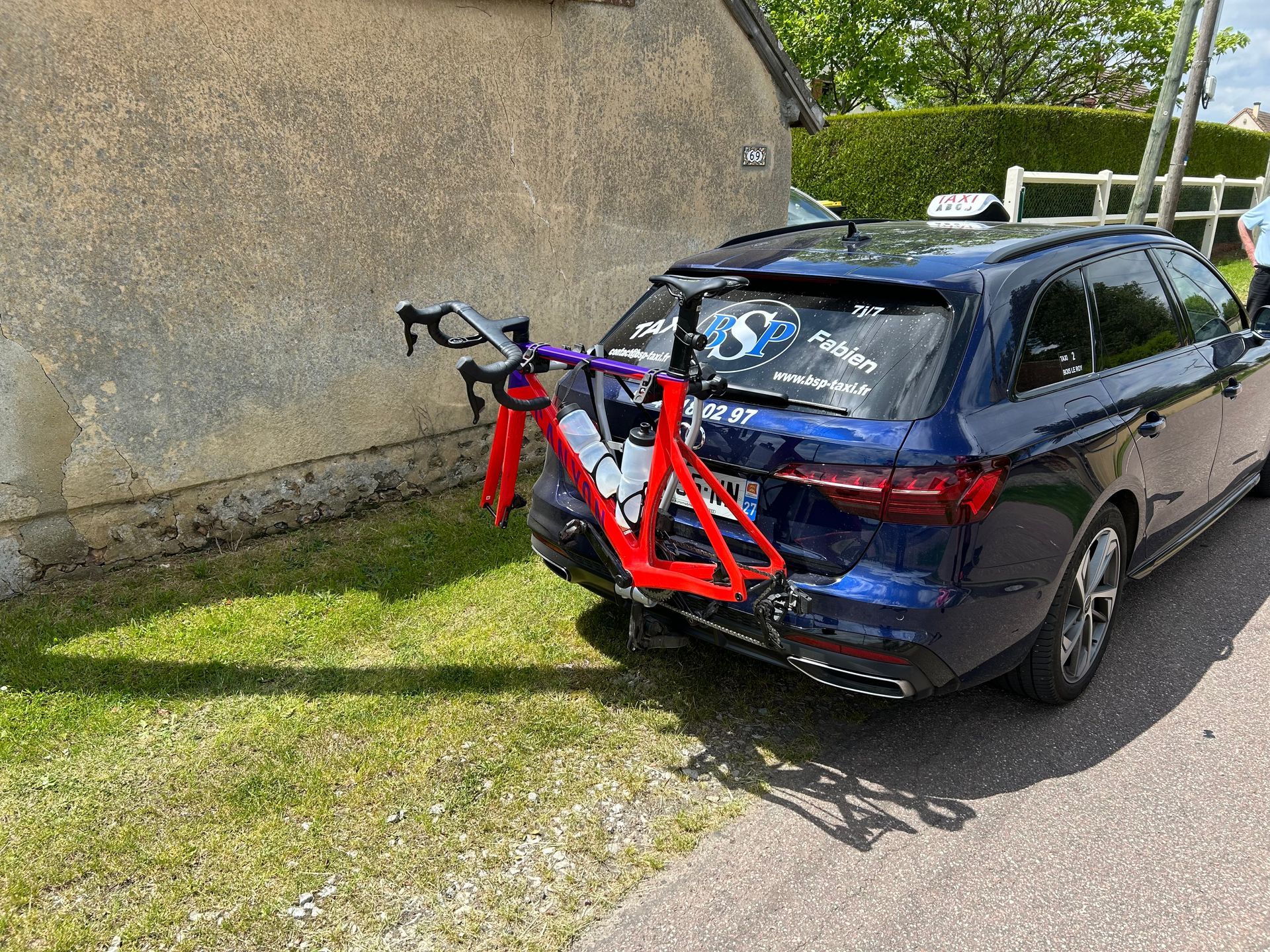 Porte-vélo disponible sur demande