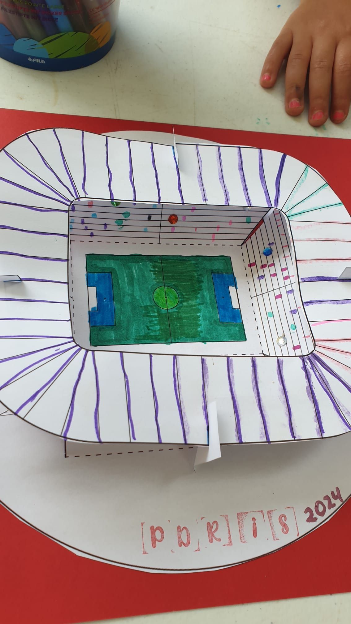Stade de football en feuilles en 3d