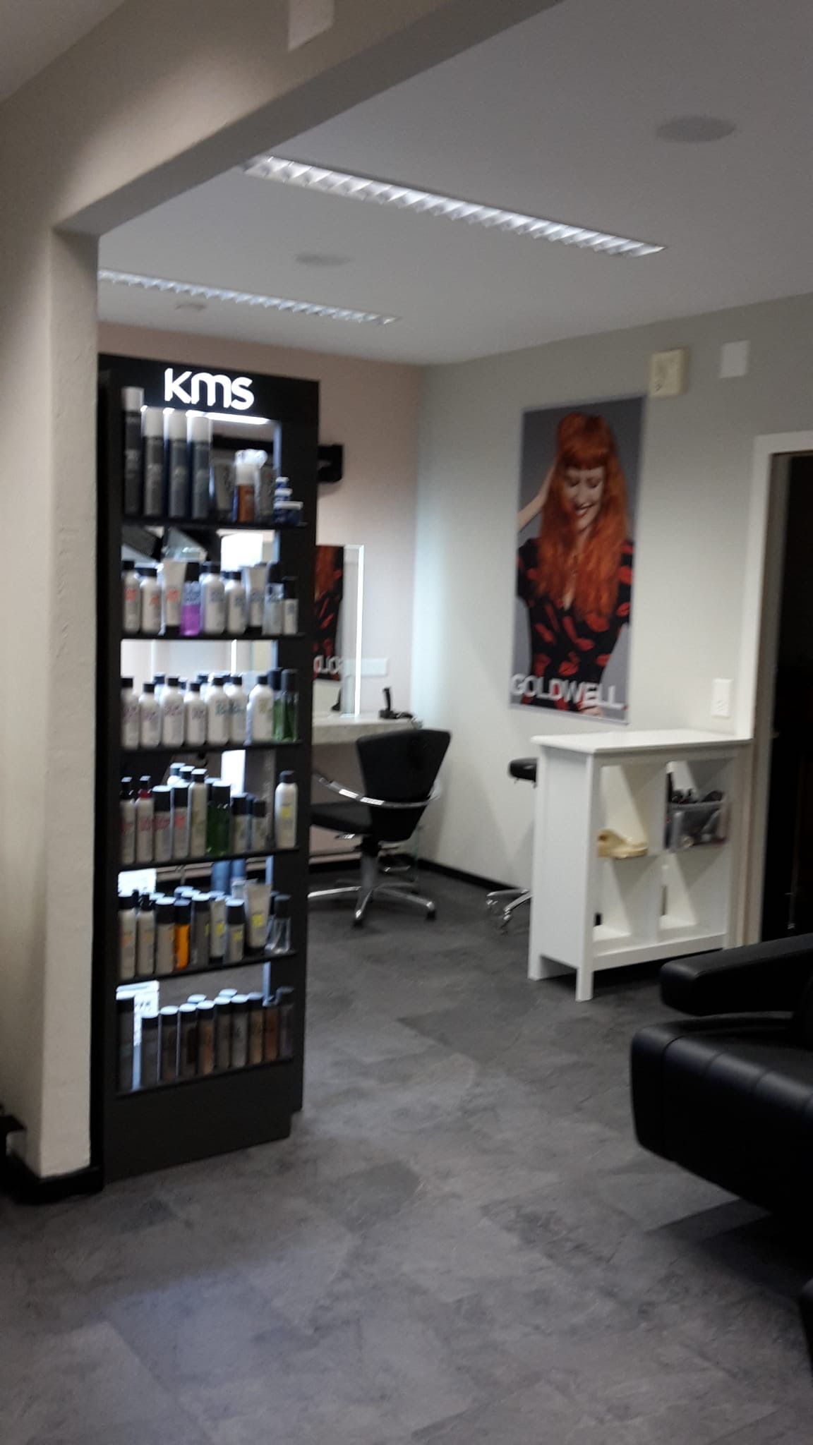 Coiffeursalon - Creative Hairstyle in Kaisten