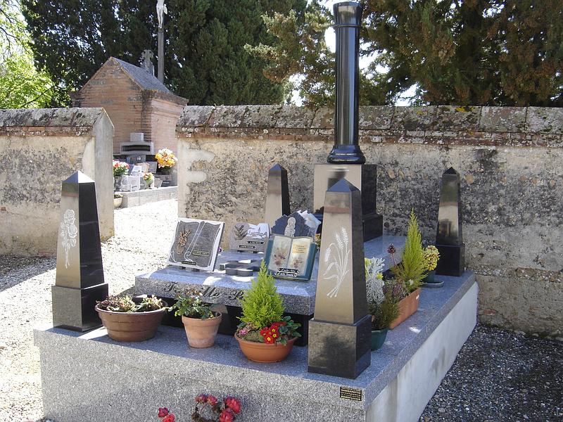 Monument funéraire Monument funéraire