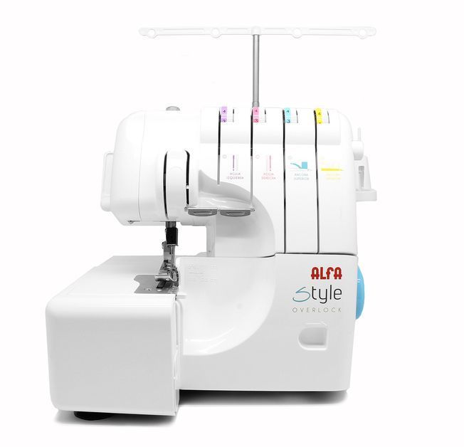 Una máquina de coser blanca que dice Alma Style.