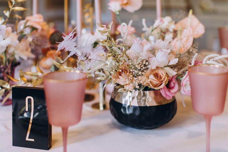 Tischdekoration von der Blumenhaus & Gartenbau Brühlmann AG