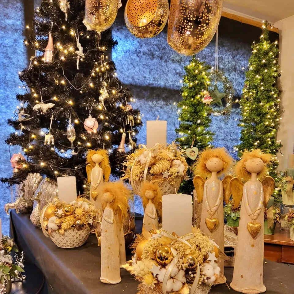 Weihnachtsdekoration von der Blumenhaus & Gartenbau Brühlmann AG