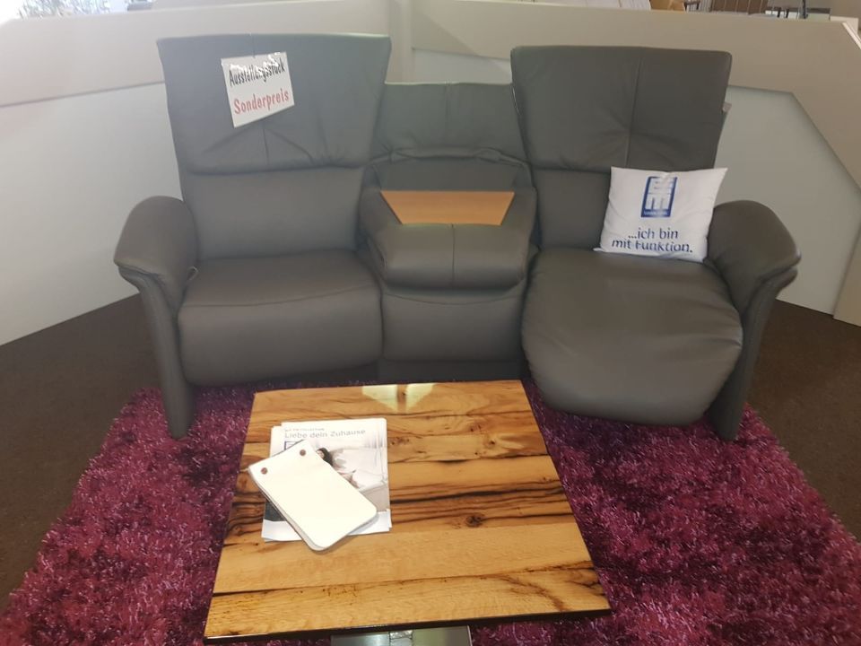 Sofagarnitur mit zwei Sitzplätzen