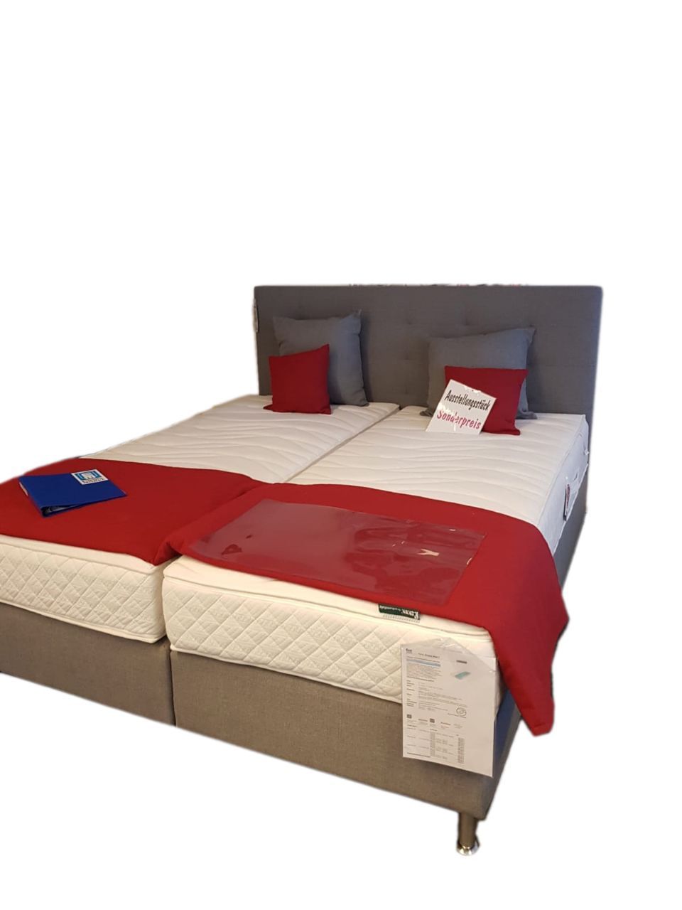 Boxspringbett mit zwei Matratzen