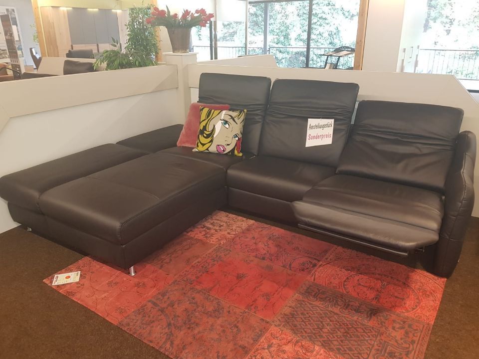 L-förmiges Sofa