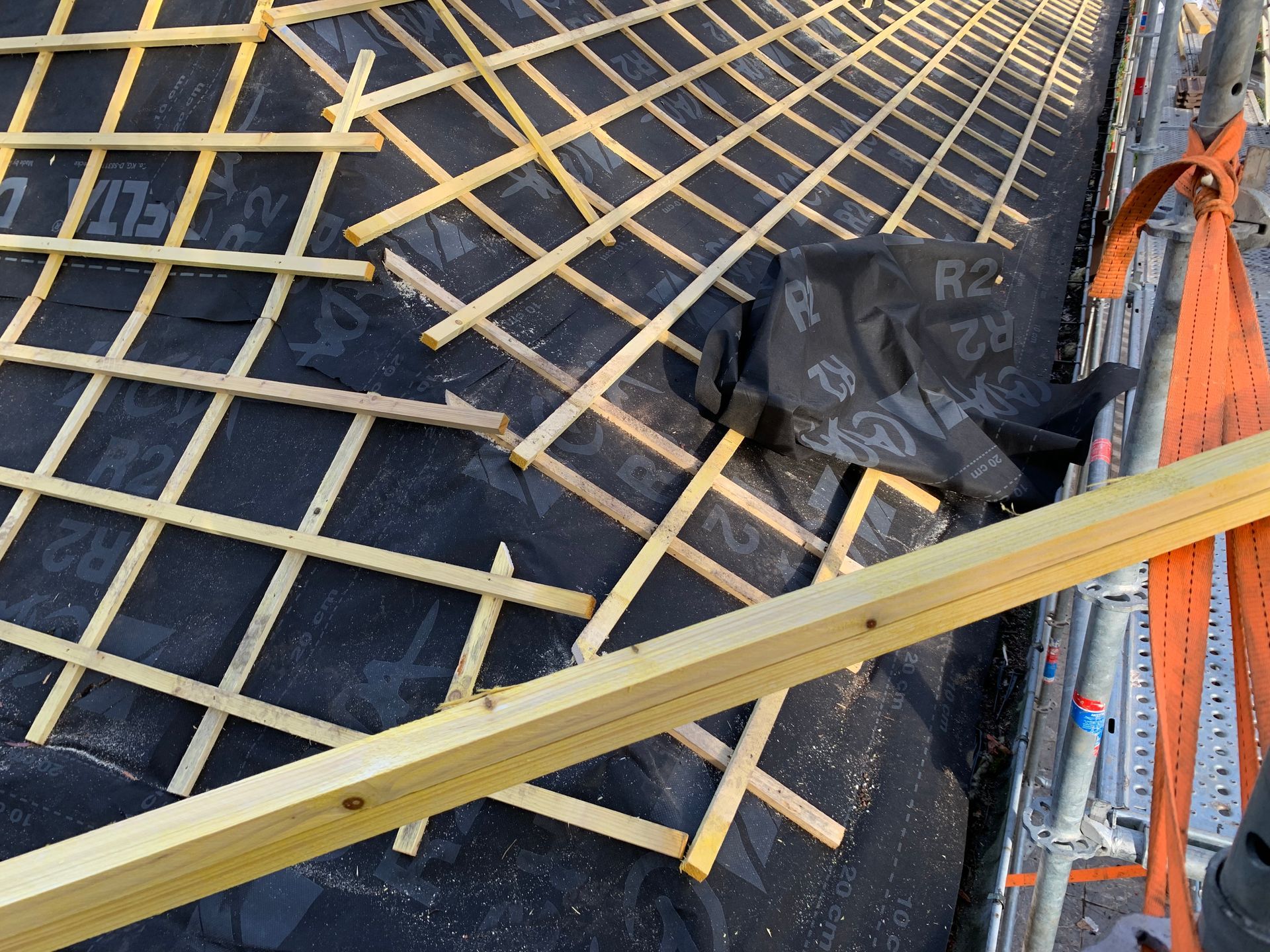Toit en travaux