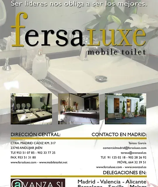 Anuncio de los sanitarios móviles Fersa Luxe. Incluye logotipo, imágenes de los sanitarios e información de contacto.