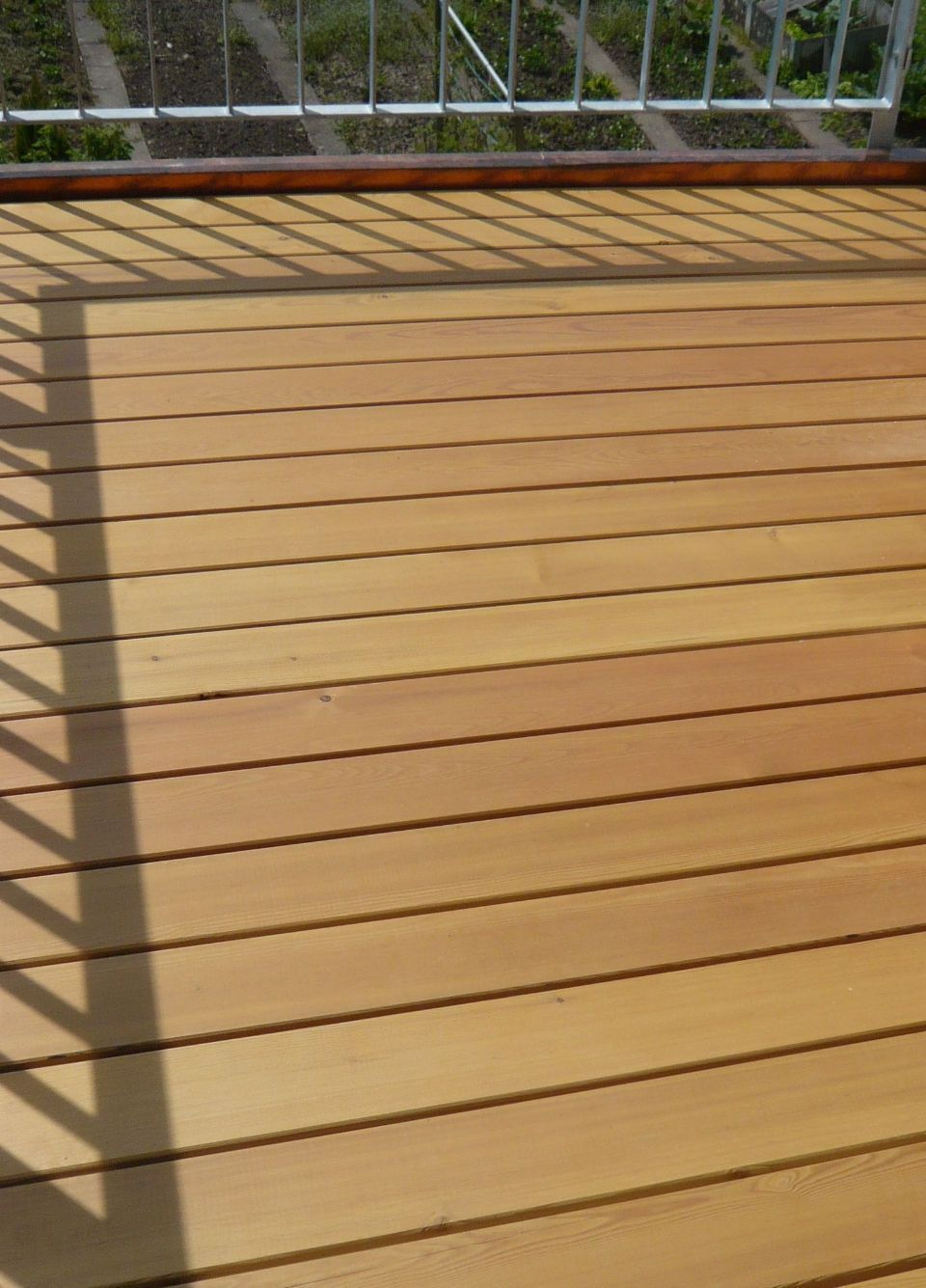 Ihr Schreiner Krauer-Sommer AG Terrassenböden