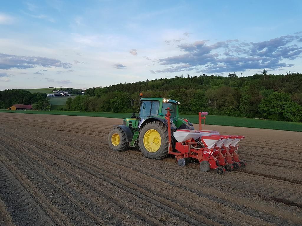 Travaux agricoles - Balzli Marc - Chésopelloz