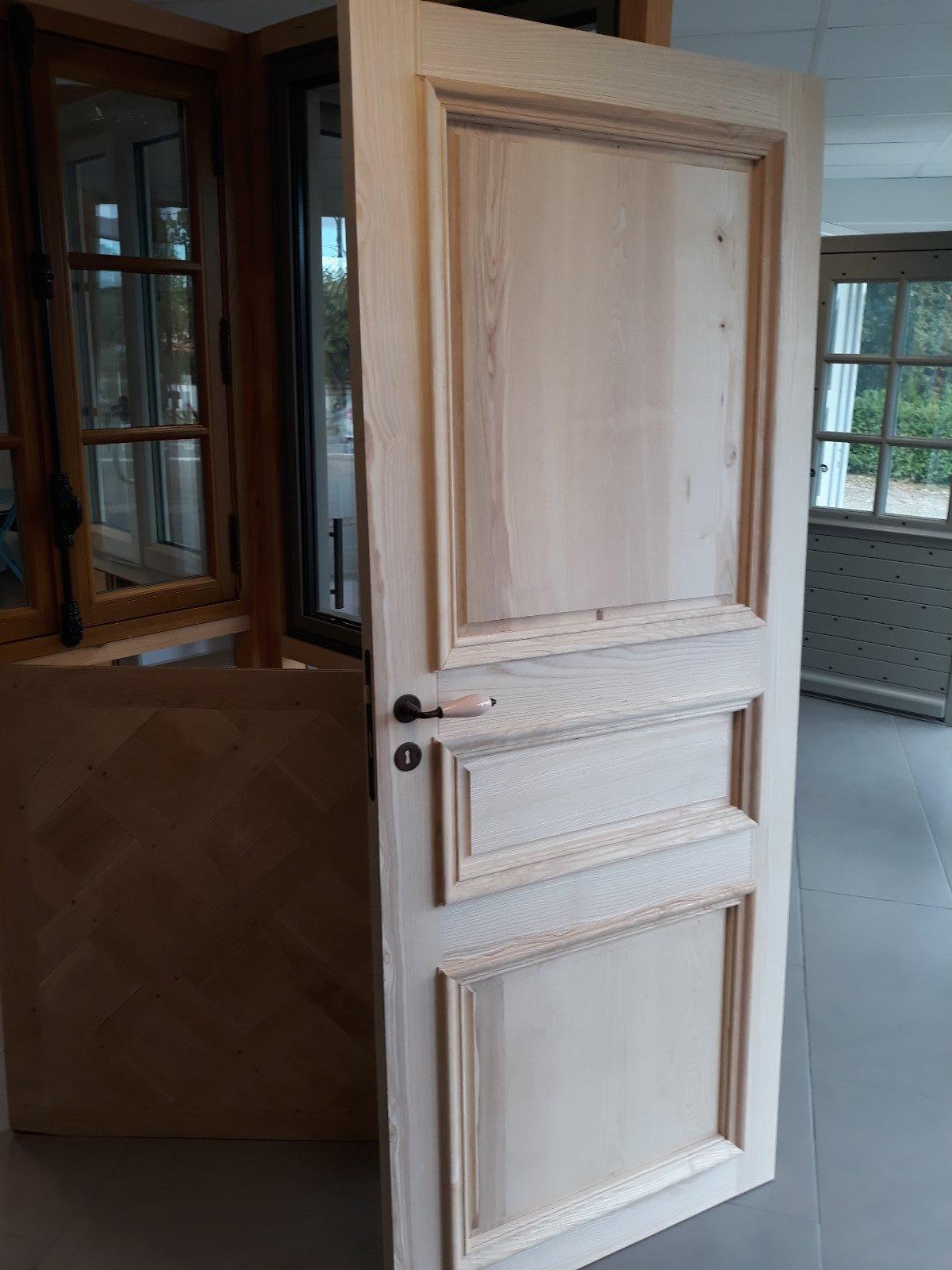 Porte intérieur bois massif