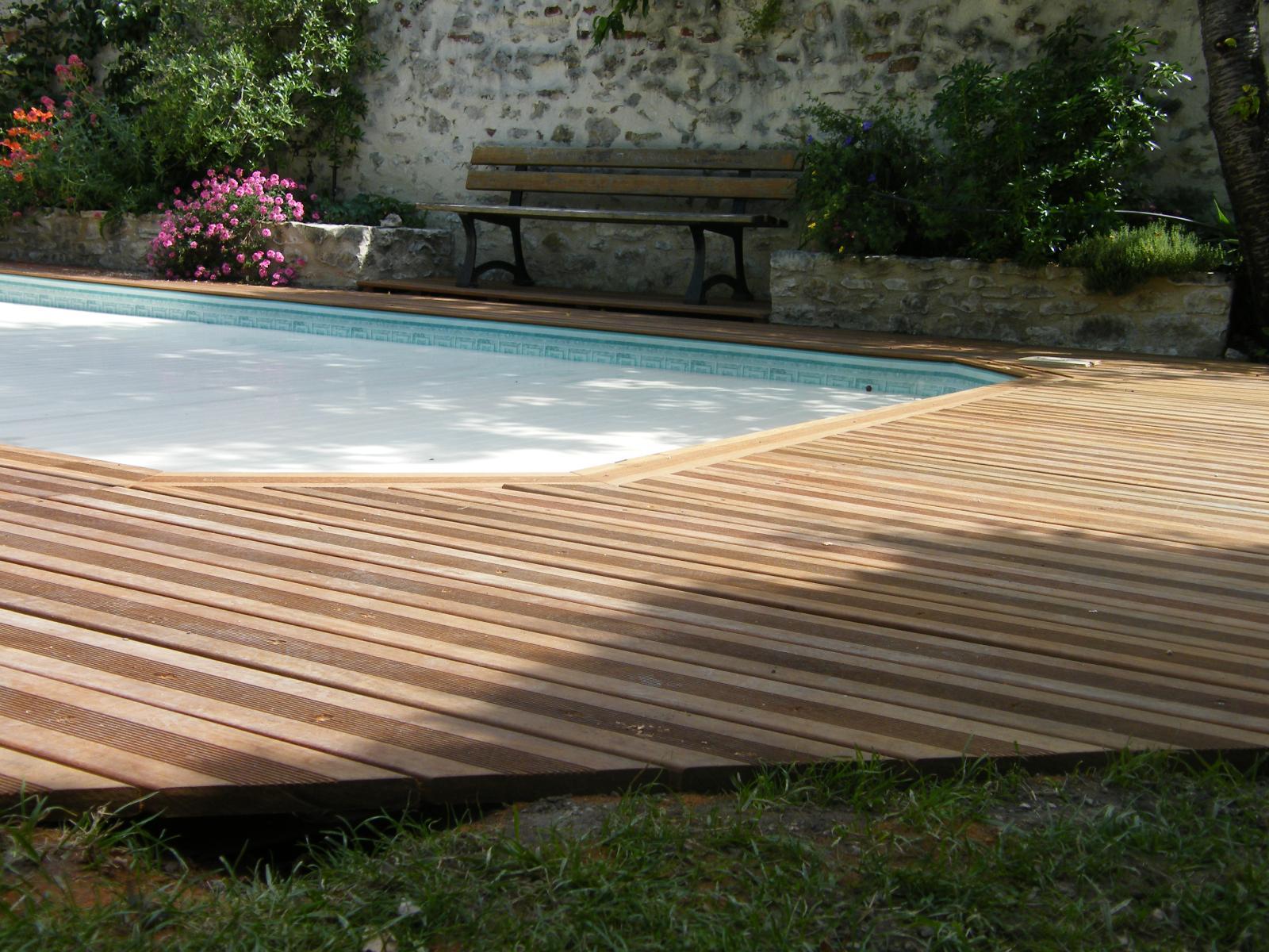 Terrasse piscine bois