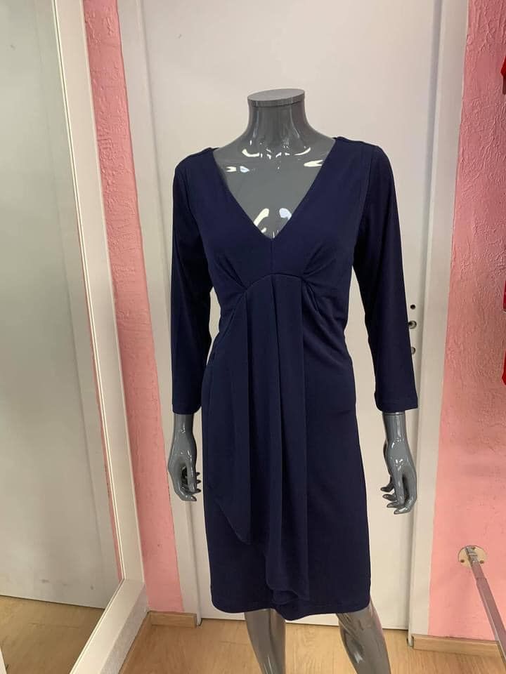 Robe élégante bleu foncé avec manches longues