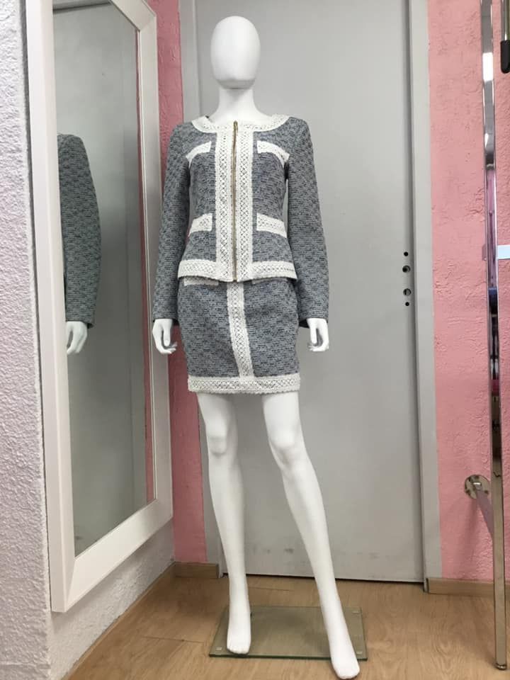 Ensemble gris texturé avec bordures blanches