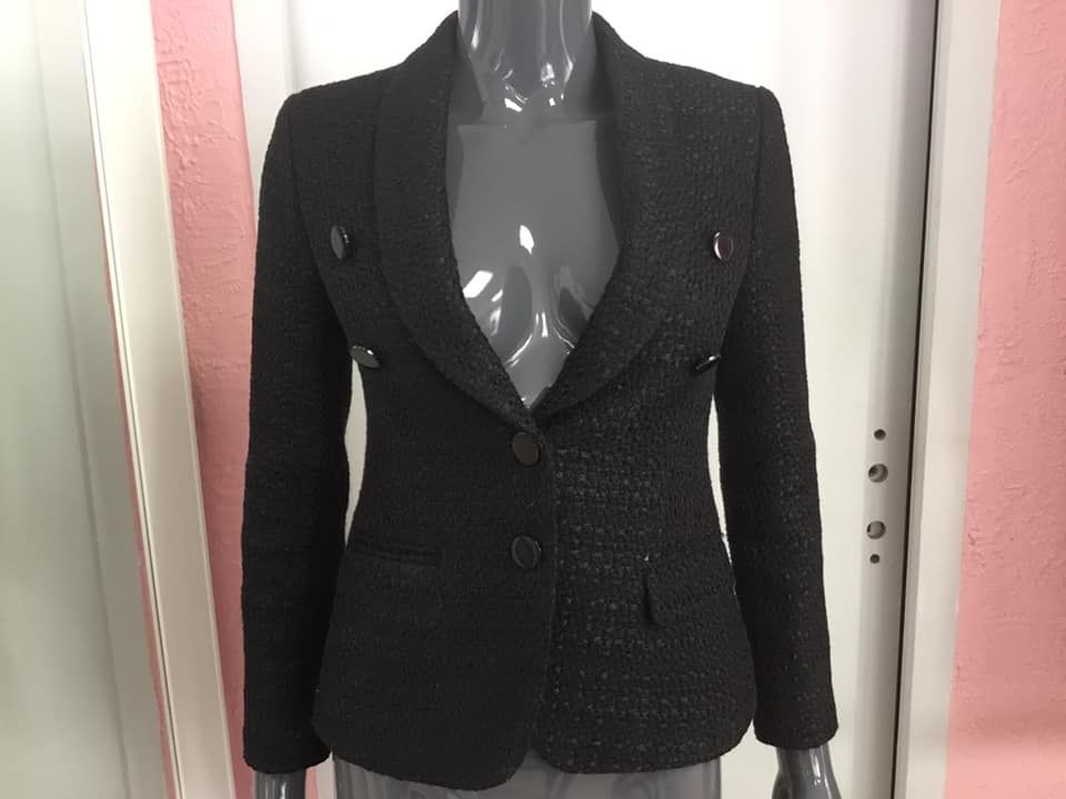 Veste noire classique ajustée