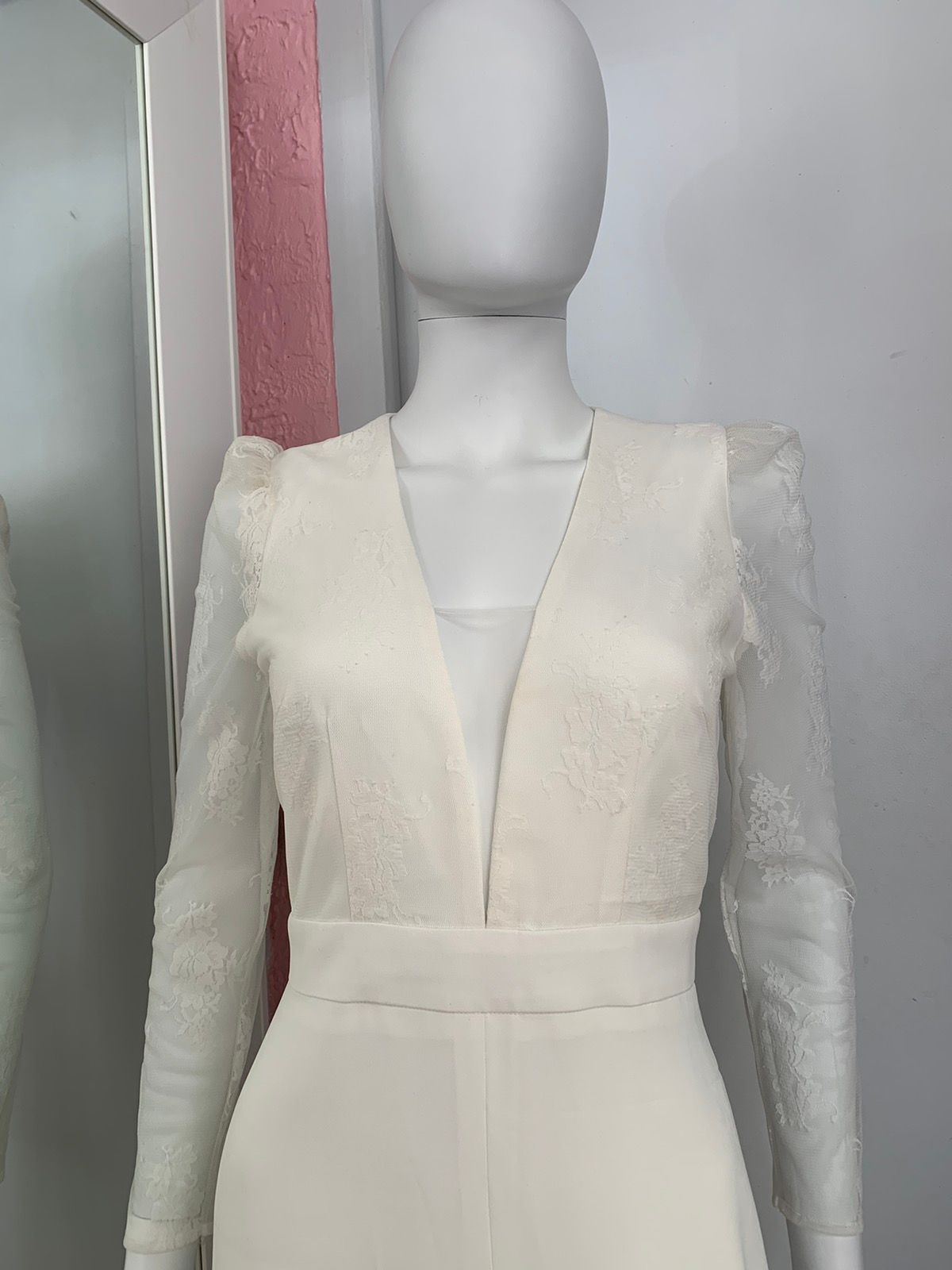 Veste blanche texturée avec manches longues