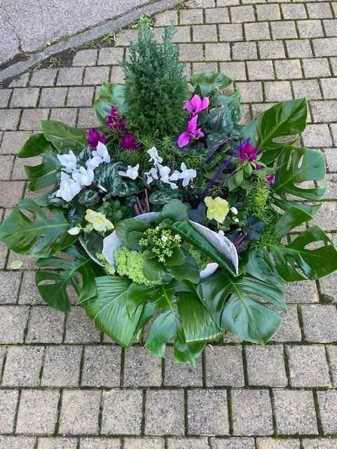 Modèle de composition florale funéraire